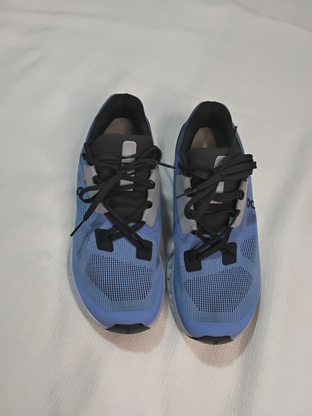 On Running Cloudstratus Blue and Black Women's Running Sneakers Sz 9.